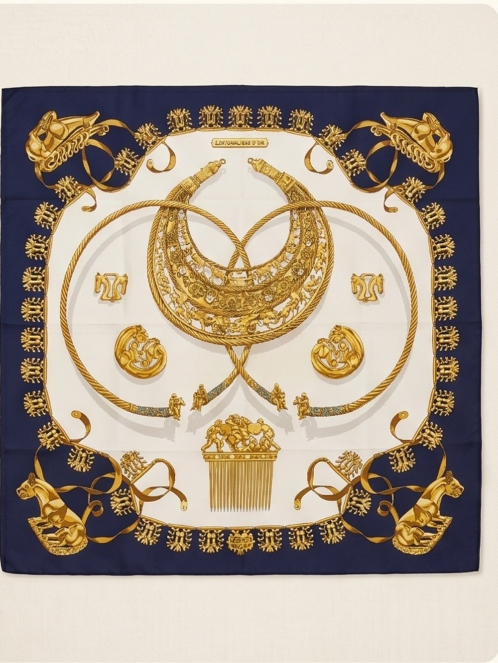 Authentic Hermes Carré 90
"Les Cavaliers D'Or" Golden Knight
